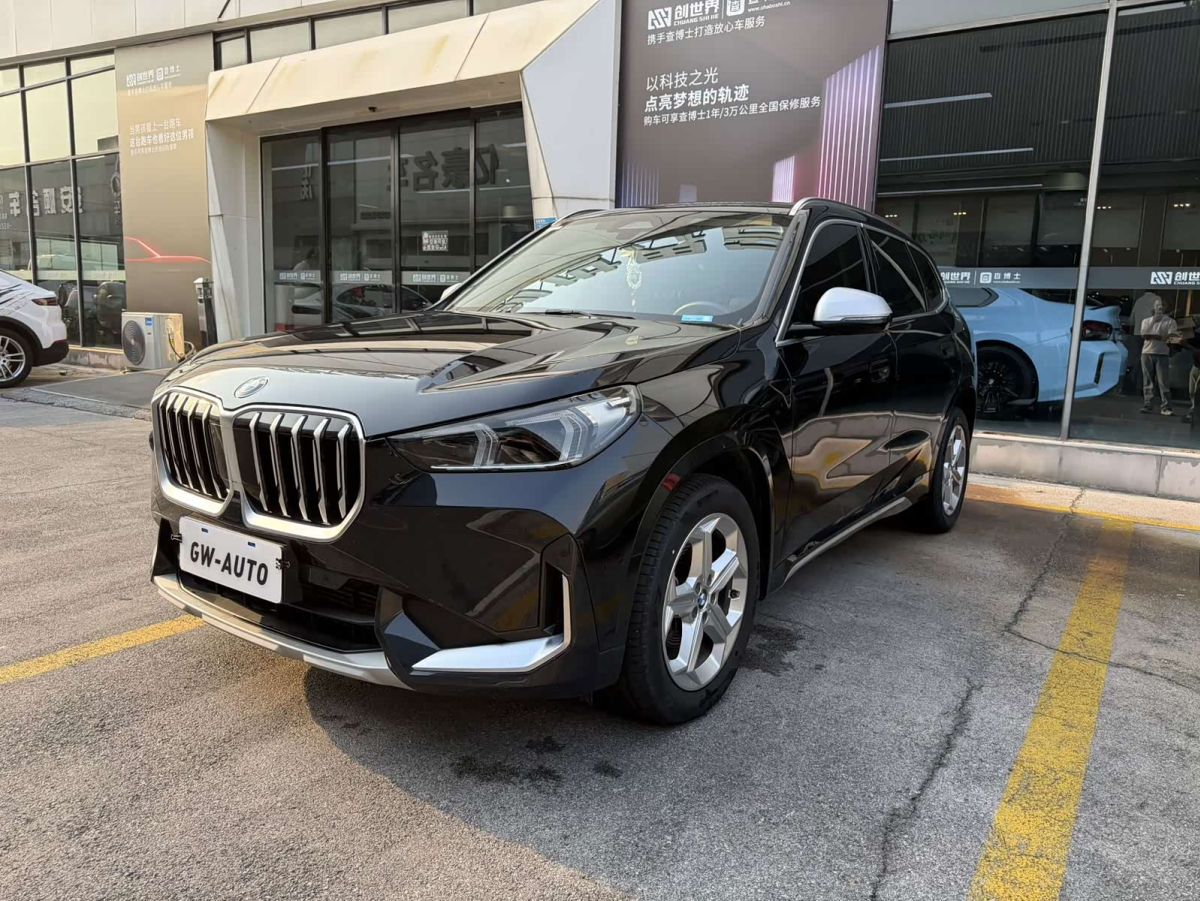 BMW X1, 2023 г., чёрный, 47 000 км BMW X1 2023 sDrive20Li X设计套装