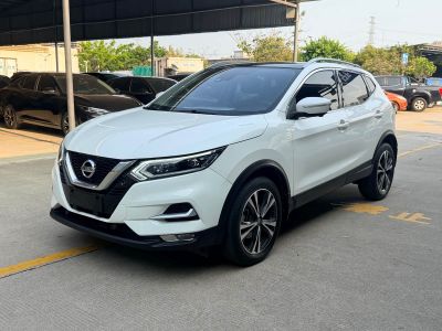 Nissan Qashqai, 2022 г., белый, 45 000 км Nissan 逍客, 2022 г., белый, 50 000 км