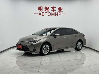 Toyota Corolla, 2023 г., белый, 31 000 км Toyota Corolla, 2023 г., серебристый / серый, 24 000 км