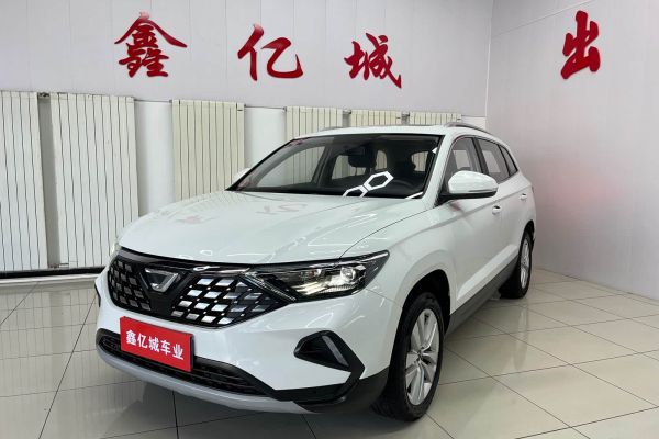Jetta 捷达VS5, 2022 г., белый, 24 500 км Jetta 捷达VS7, 2022 г., белый, 38 000 км