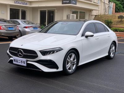 Mercedes-Benz A-Class, 2024 г., белый, 26 000 км Mercedes-Benz A级 2023 A 180 L