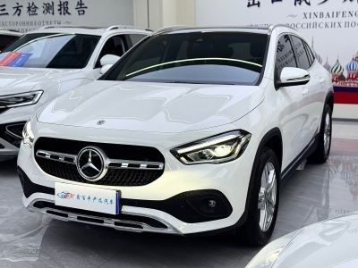 Mercedes-Benz GLA, 2021 г., красный / фиолетовый, 65 000 км Mercedes-Benz 奔驰GLA, 2022 г., белый, 22 000 км