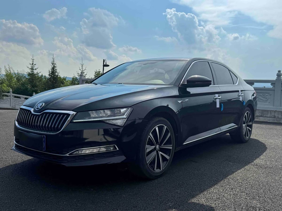 Skoda Superb, 2022 г., чёрный, 36 000 км Skoda 速派, 2022 г., чёрный, 36 000 км