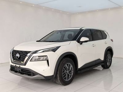 Nissan X-Trail, 2022 г., белый, 54 500 км Nissan X-Trail, 2022 г., белый, 55 000 км