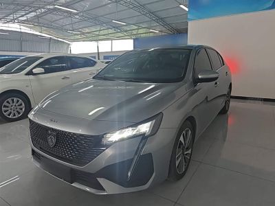 Peugeot 408, 2025 г., серебристый / серый, 23 400 км Peugeot 标致408, 2025 г., серебристый / серый, 31 500 км
