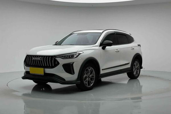 Haval M6, 2023 г., белый, 22 400 км Haval 哈弗赤兔, 2022 г., белый, 39 500 км