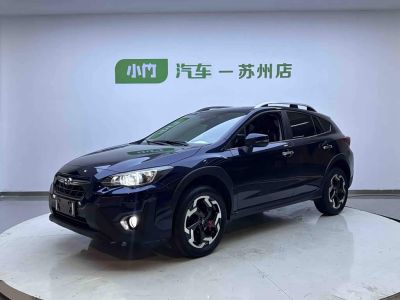 Subaru XV, 2021 г., белый, 40 100 км Subaru XV, 2022 г., синий, 55 000 км