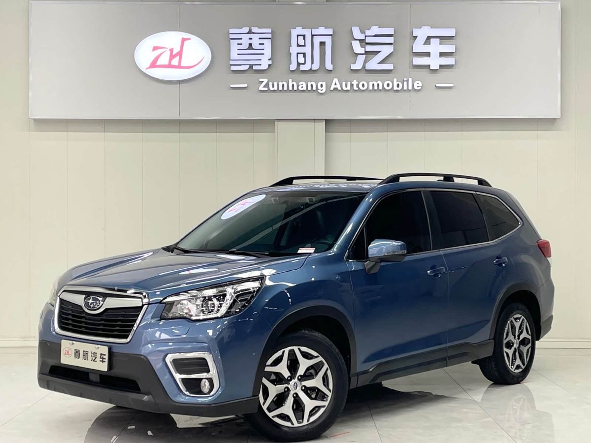 Subaru Forester, 2021 г., синий, 53 000 км Subaru 森林人, 2021 г., синий, 53 000 км