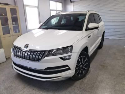 Skoda Karoq, 2022 г., белый, 10 000 км Skoda 柯珞克, 2022 г., белый, 32 600 км