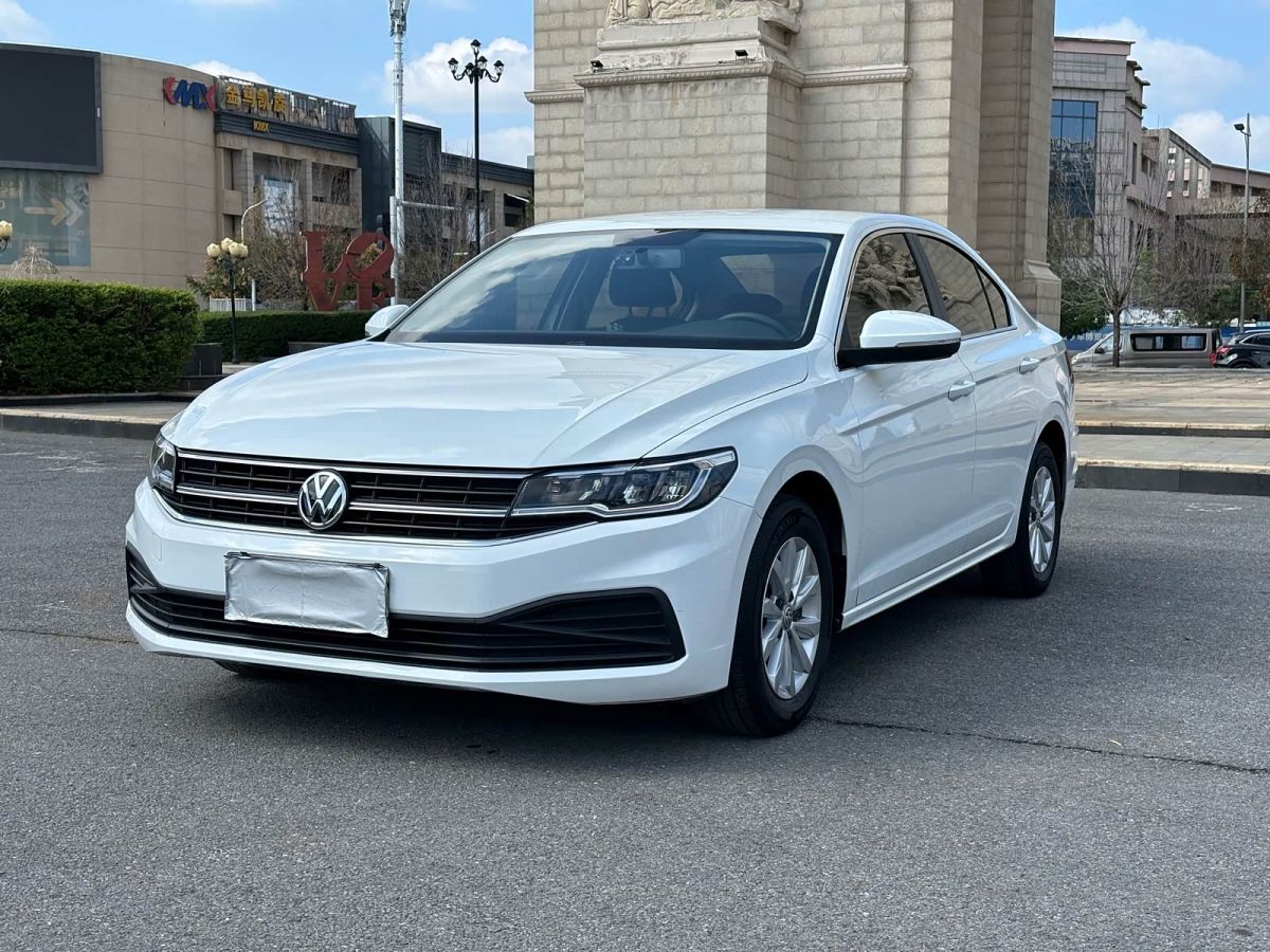 Volkswagen Bora, 2021 г., белый, 47 000 км Volkswagen Bora 2020 1.5L автомат, комплектация «Стиль»