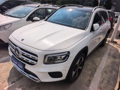 Mercedes-Benz GLB, 2021 г., чёрный, 64 000 км Mercedes-Benz 奔驰GLB, 2022 г., белый, 46 000 км