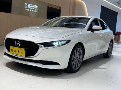 Mazda 3 Axela, 2025 г., белый, 15 600 км Mazda 马自达3 昂克赛拉, 2025 г., белый, 16 000 км