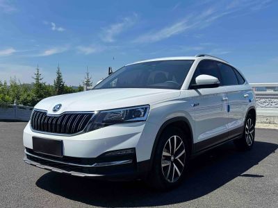 Skoda Kamiq, 2022 г., жёлтый / оранжевый, 25 800 км Skoda 柯米克, 2023 г., белый, 10 000 км