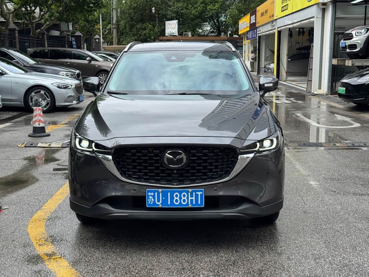 Mazda CX-5, 2024 г., серебристый / серый, 70 000 км Mazda CX-5, 2024 г., серебристый / серый, 70 000 км