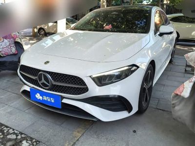 Mercedes-Benz A-Class, 2024 г., белый, 26 000 км Mercedes-Benz A级 2023 A 200 L комплектация «Стиль»