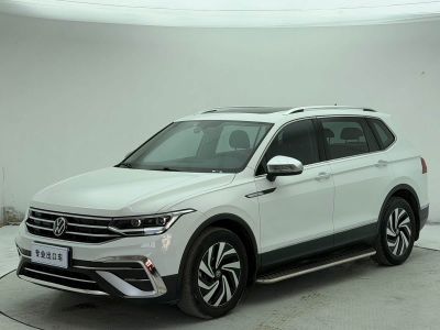 Volkswagen Tiguan L, 2023 г., белый, 42 600 км Volkswagen Tiguan L 2023 280TSI автомат одна ведущая ось ограниченная серия «Чаочуан»