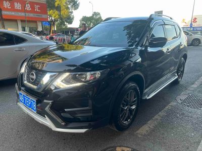 Nissan X-Trail, 2026 г., белый, 100 км Nissan X-Trail, 2026 г., чёрный, 6 300 км