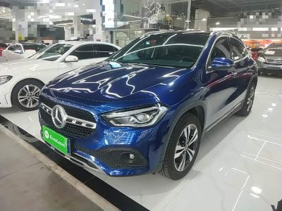 Mercedes-Benz GLA, 2021 г., красный / фиолетовый, 65 000 км Mercedes-Benz 奔驰GLA, 2021 г., синий, 78 900 км