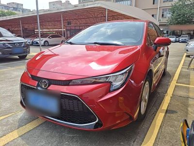 Toyota Corolla, 2024 г., белый, 80 000 км Toyota Levin, 2021 г., красный / фиолетовый, 53 200 км