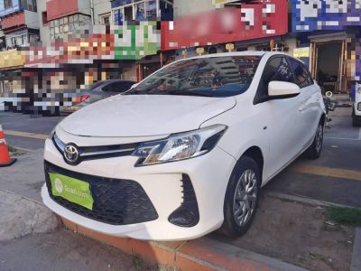 Toyota Levin, 2024 г., белый, 43 100 км Toyota 威驰FS, 2021 г., белый, 59 500 км