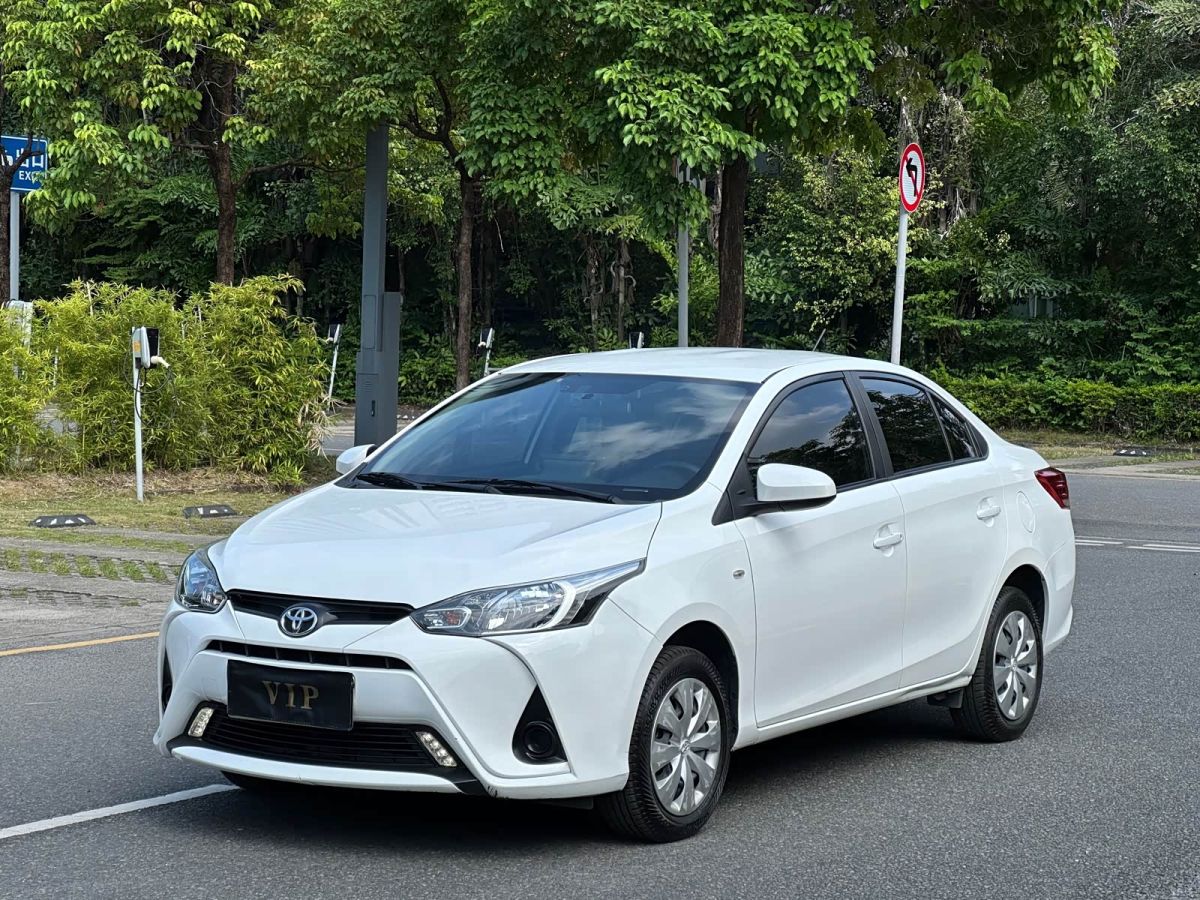 Toyota Yaris L (Чжисян), 2022 г., белый, 67 000 км Toyota Yaris L (Чжисян), 2022 г., белый, 67 000 км