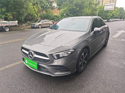 Mercedes-Benz A-Class, 2023 г., красный / фиолетовый, 20 600 км Mercedes-Benz A-Class, 2023 г., серебристый / серый, 24 700 км