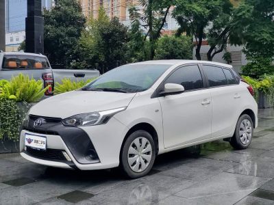 Toyota Vios, 2023 г., белый, 46 600 км Toyota Yaris L (Чжисюань), 2021 г., белый, 52 000 км