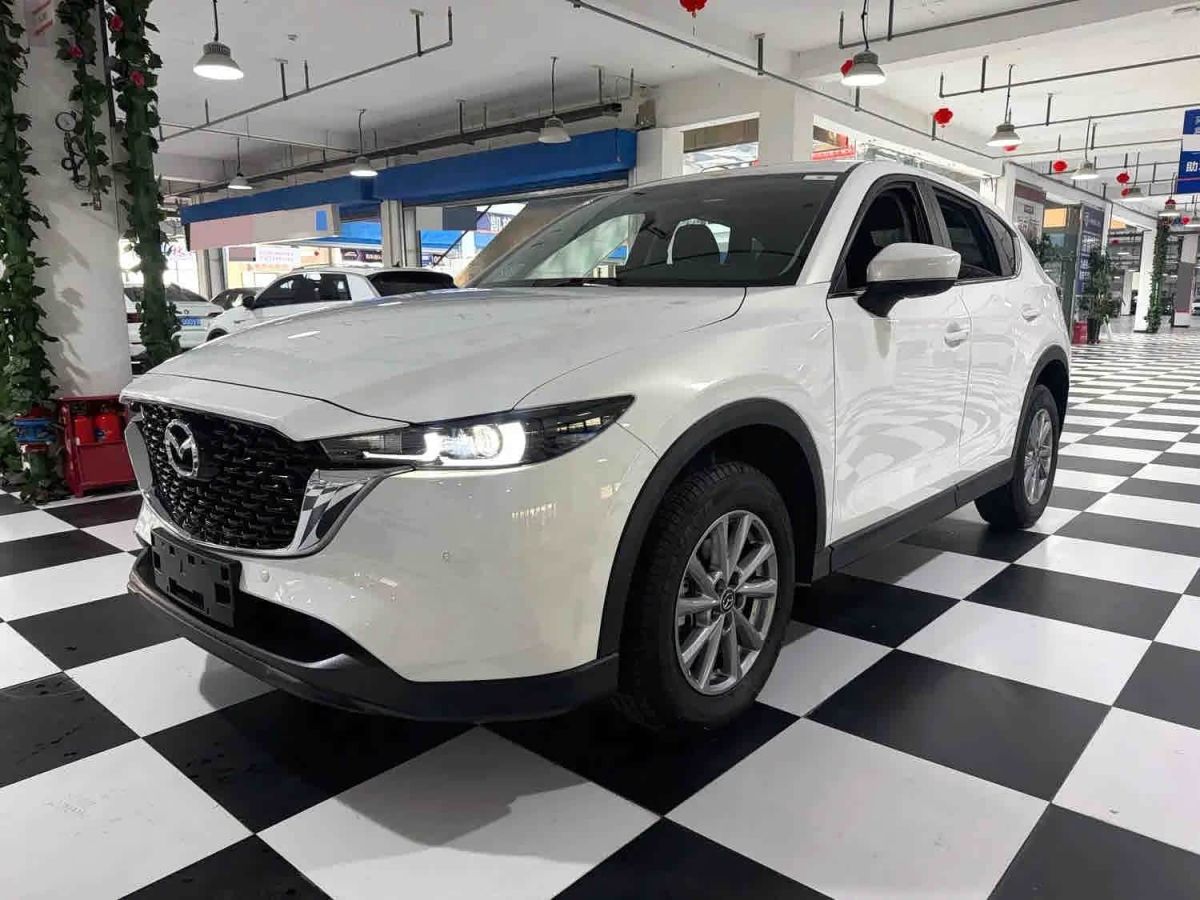 Mazda CX-5, 2022 г., белый, 57 000 км Mazda CX-5, 2022 г., белый, 57 000 км