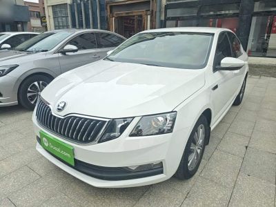 Skoda Karoq, 2024 г., белый, 16 000 км Skoda 明锐, 2021 г., белый, 51 200 км
