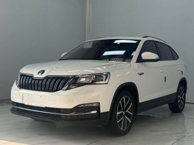 Skoda Kamiq, 2021 г., белый, 32 800 км Skoda 柯米克, 2022 г., белый, 23 000 км