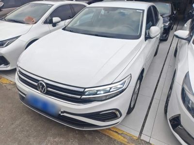 Volkswagen Bora, 2024 г., белый, 42 000 км Volkswagen Bora 2024 200TSI DSG Чансин версия