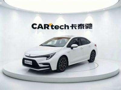 Toyota Levin, 2022 г., чёрный, 52 000 км Toyota Levin, 2023 г., белый, 18 000 км