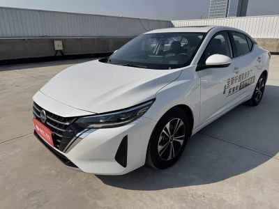 Nissan Sylphy, 2024 г., чёрный, 37 000 км Nissan Sylphy, 2025 г., белый, 4 000 км