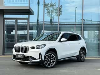 BMW X1, 2025 г., белый, 11 000 км BMW X1 2024 sDrive25Li X设计套装