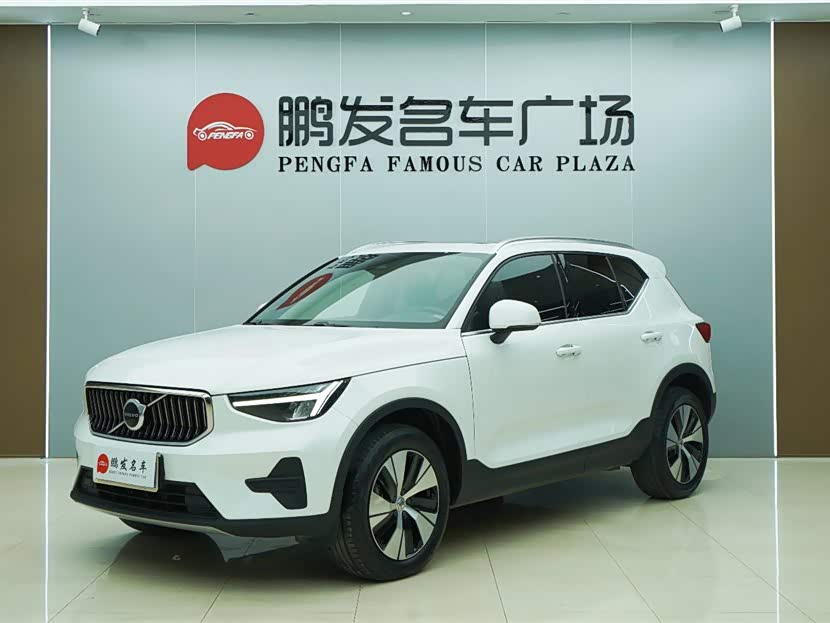 Volvo 沃尔沃XC40, 2024 г., белый, 30 000 км Volvo 沃尔沃XC40, 2024 г., белый, 30 000 км