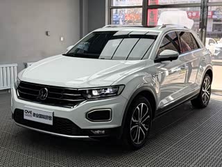 Volkswagen T-Roc, 2022 г., белый, 47 000 км Volkswagen T-Roc 2021 280TSI DSG одна ведущая ось Комфорт Чжилянь версия