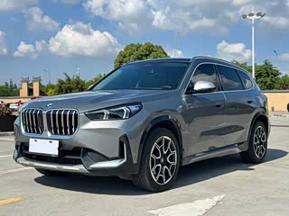 BMW X1, 2023 г., серебристый / серый, 57 000 км BMW X1 2023 sDrive25Li X设计套装