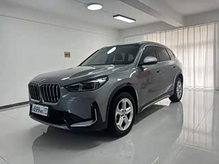 BMW X1, 2024 г., серебристый / серый, 25 000 км BMW X1 2023 sDrive20Li X设计套装