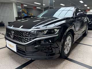Volkswagen Passat, 2024 г., чёрный, 48 000 км Volkswagen Passat 2023 280TSI комплектация «Элита»