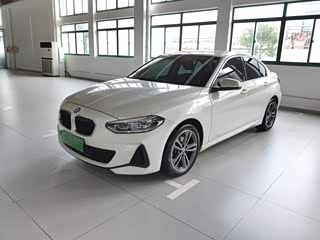 BMW 1 серия, 2021 г., белый, 44 400 км BMW 1 серия 2021 обновлённая версия 120i M Спорт