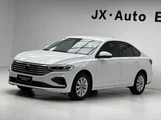 Volkswagen Lavida, 2023 г., белый, 70 000 км Volkswagen Lavida 2023 обновлённая версия 1.5L автомат Дэи версия