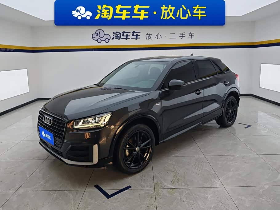 Audi Q2L, 2021 г., чёрный, 63 700 км Audi 奥迪Q2L, 2021 г., чёрный, 63 700 км