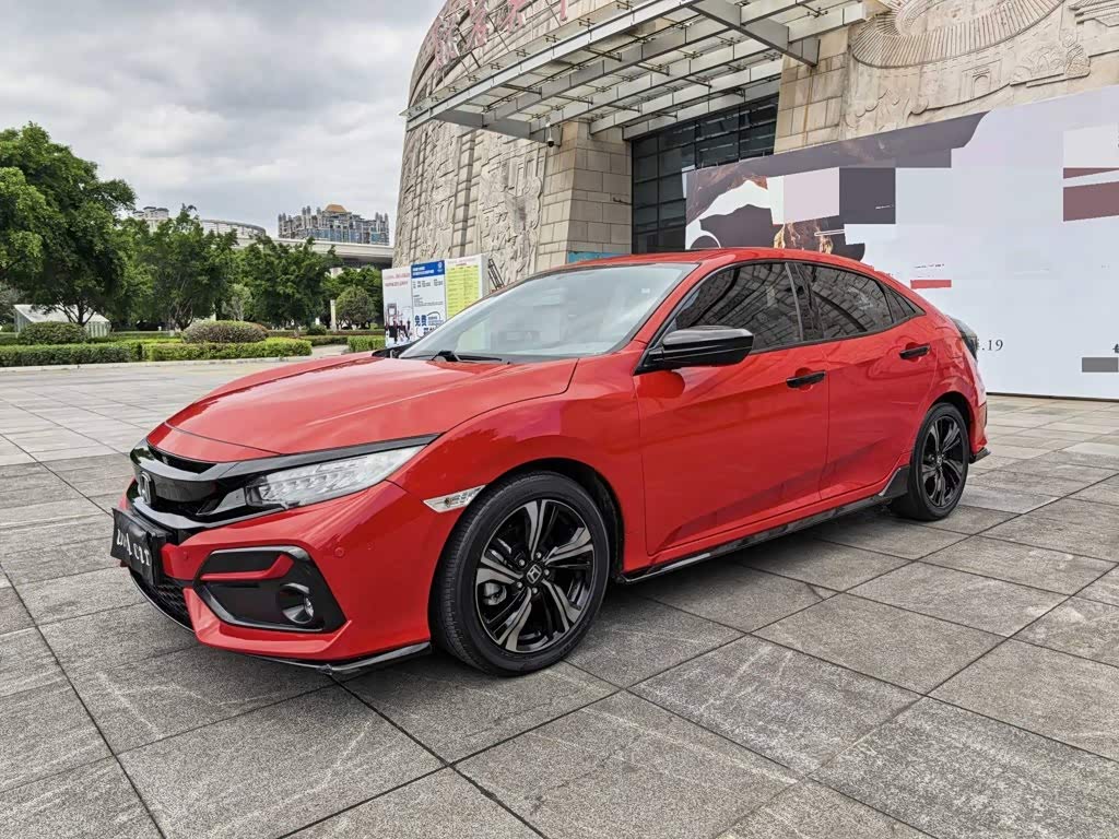 Honda Civic, 2021 г., красный / фиолетовый, 51 000 км Honda Civic, 2021 г., красный / фиолетовый, 51 000 км