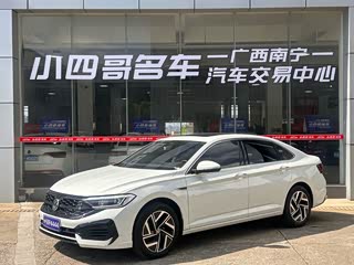 Volkswagen Sagitar, 2025 г., белый, 30 000 км Volkswagen Sagitar 2024 300TSI DSG комплектация «Чаоюэ»