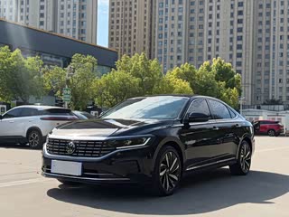 Volkswagen Passat, 2024 г., чёрный, 14 700 км Volkswagen Passat 2024 380TSI комплектация «Элита»