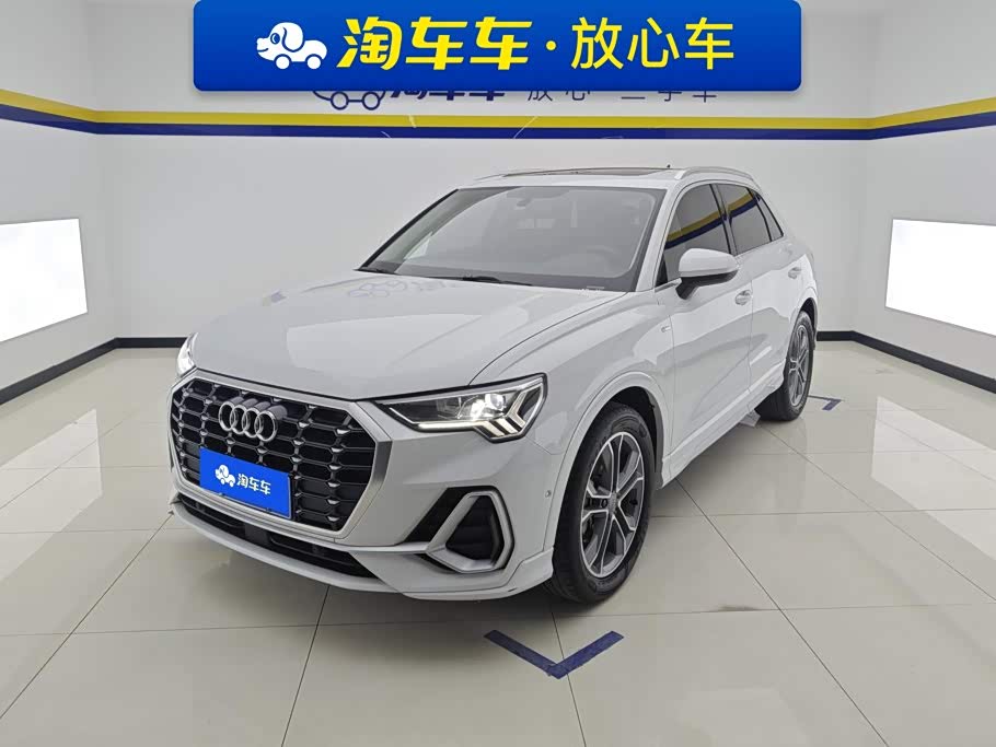 Audi Q3, 2021 г., белый, 65 100 км Audi 奥迪Q3, 2021 г., белый, 65 100 км