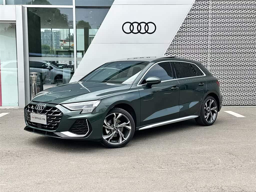 Audi A3, 2025 г., зелёный, 5 620 км Audi A3, 2025 г., зелёный, 5 620 км