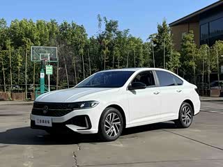 Volkswagen Lavida, 2025 г., белый, 40 000 км Volkswagen Lavida 2024 300TSI DSG исполнение «Звёздное небо» комплектация «Лидер»