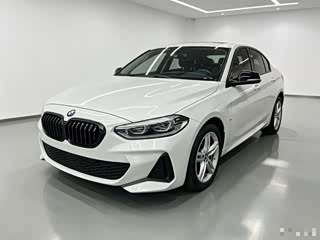 BMW 1 серия, 2023 г., белый, 75 600 км BMW 1 серия 2023 120i пакет M Sport, исполнение «Ночь»