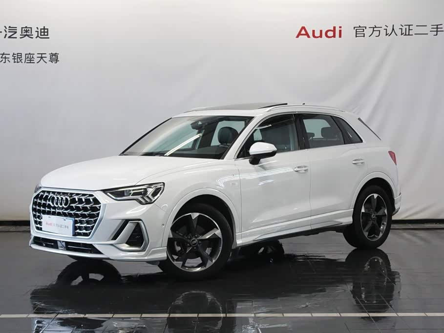 Audi Q3, 2024 г., белый, 57 300 км Audi 奥迪Q3, 2024 г., белый, 57 300 км